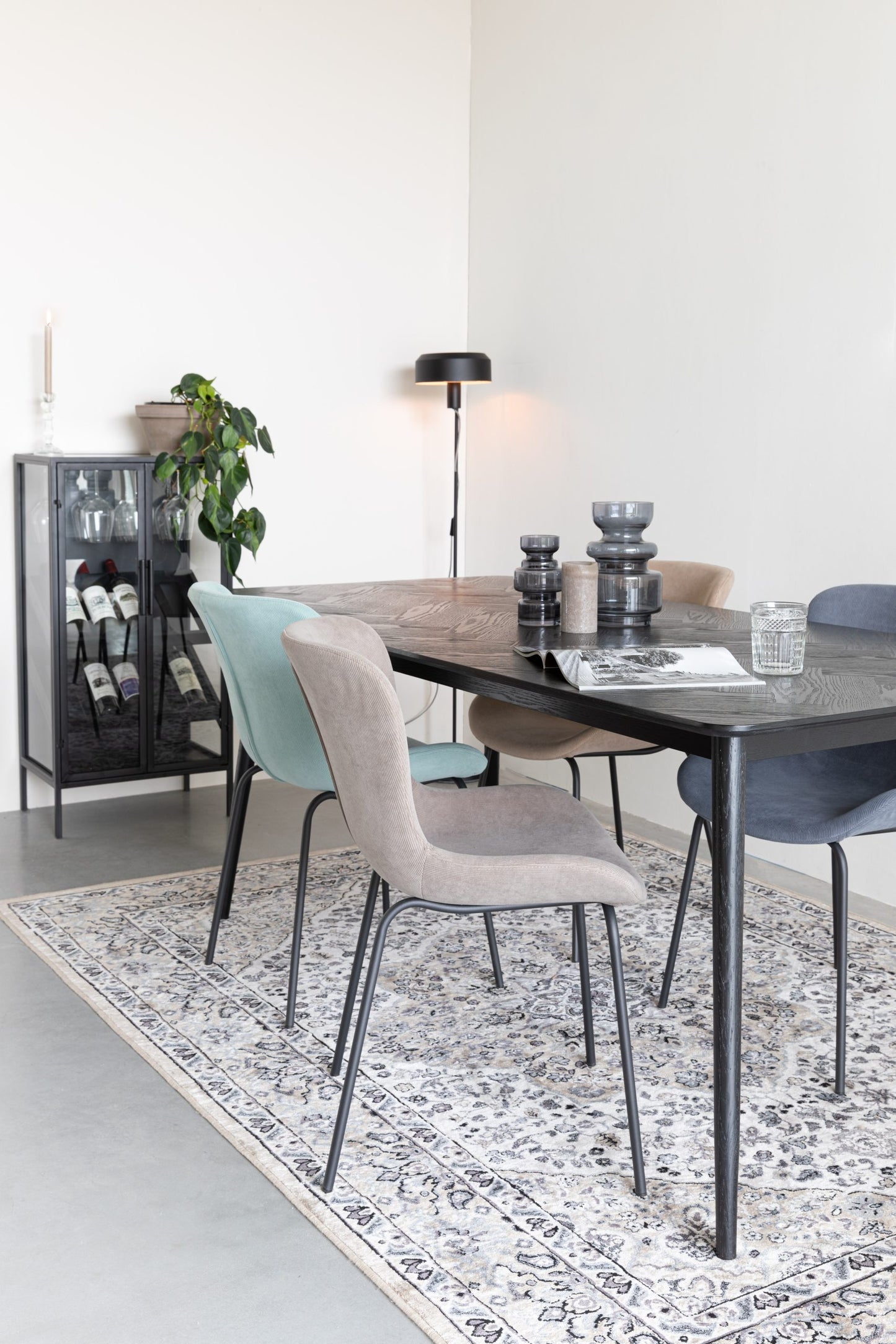 Valgomasis stalas FABIO