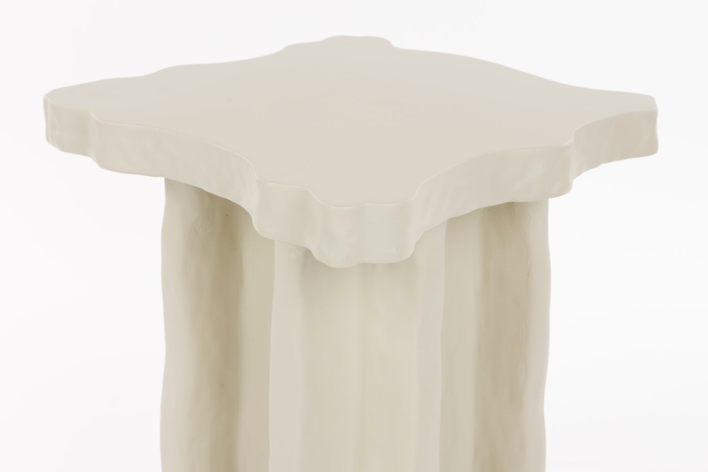 Šoninis staliukas BORN TO BE ALIVE