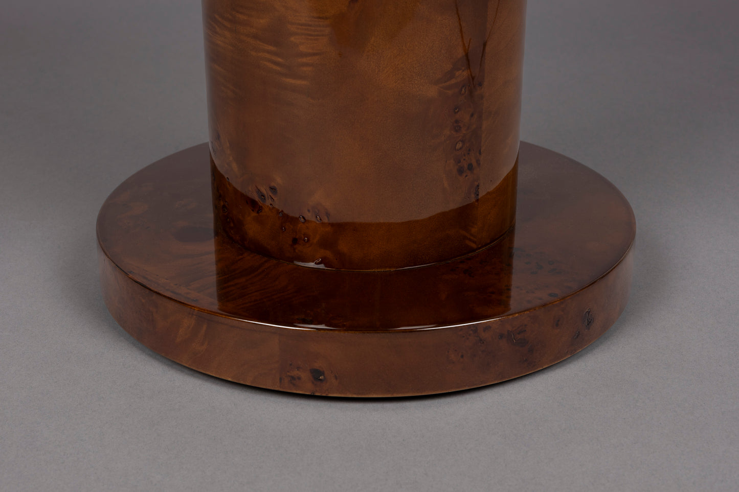 Šoninis staliukas QUINN