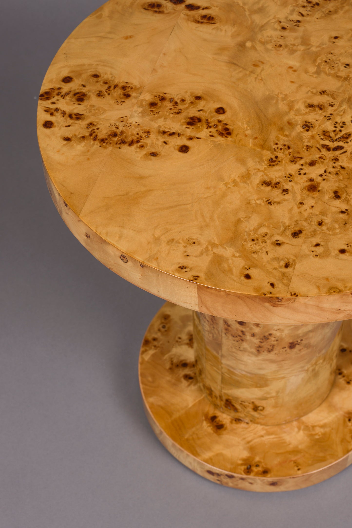 Šoninis staliukas QUINN