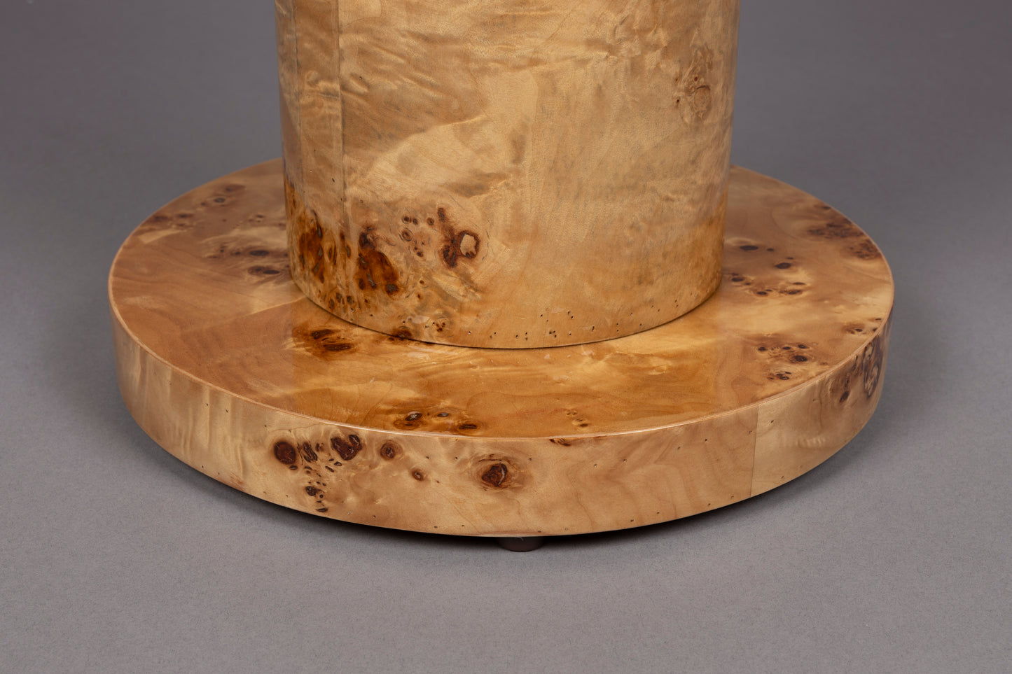 Šoninis staliukas QUINN