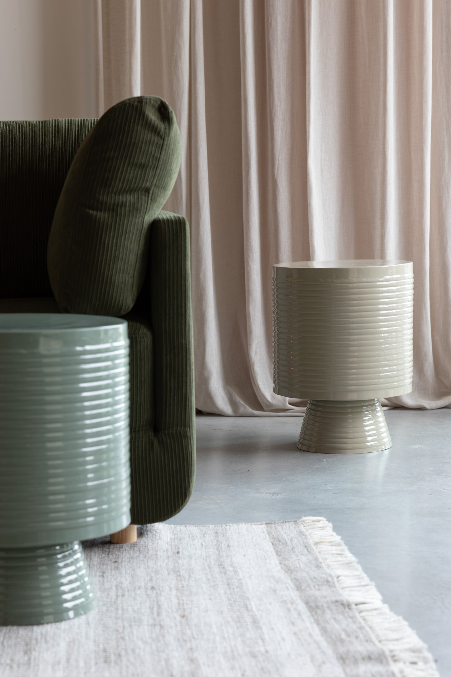 Šoninis staliukas SVEN